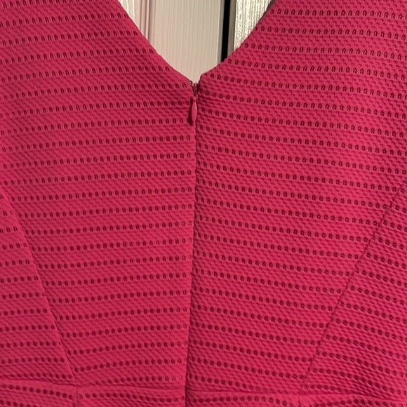 NWOT Metaphor v neck sleeveless dress in pink size Small - Picture 10 of 12